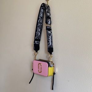 The Marc Jacobs Snapshot Leather Crossbody Bag